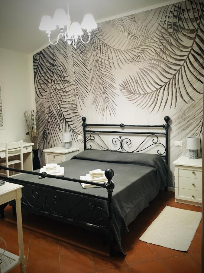 Casale I Tigli Bed & Breakfast Lucca Bagian luar foto
