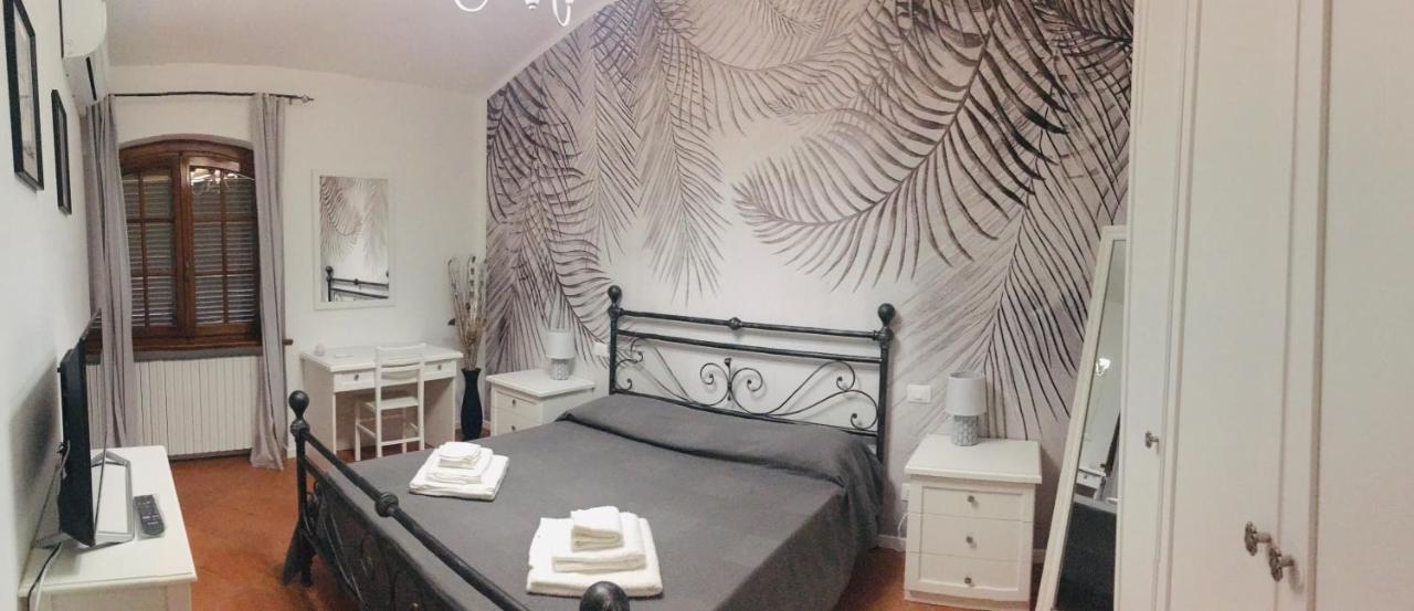 Casale I Tigli Bed & Breakfast Lucca Bagian luar foto